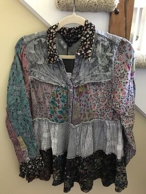 YOUNG THREADS NWT Top Grey Velvet Embroidered Multi Color Tiered Small - XL 2x